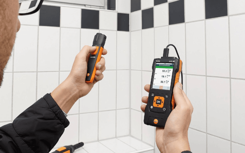 Awaab’s Law Explained: How Testo Smart Probes Help Landlords Detect and Prevent Mould Risks